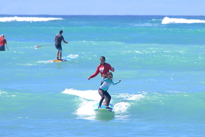 Surf HNL: Small-Group or Private Surfing Lesson (Ko'olina) - What the photos can and cannot add