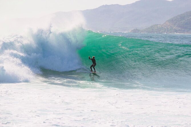 Surf in Vietnam with a local! - Why the private format suits beginners