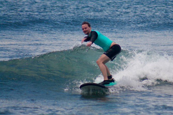 Surf Lesson Gili Trawangan - Equipment included, transportation not included