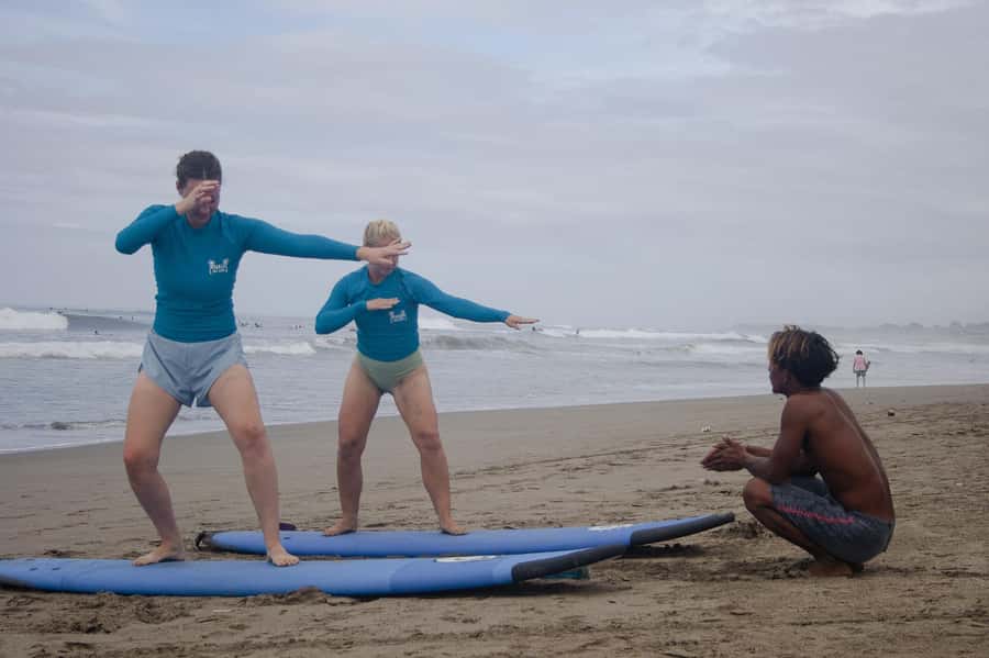 Surf lesson in Batu Bolong Canggu with certified instructor - Starting beside the temple in Batu Bolong