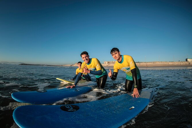 Surf Lesson in Lisbon - Meeting at Muralha da Praia and getting organized