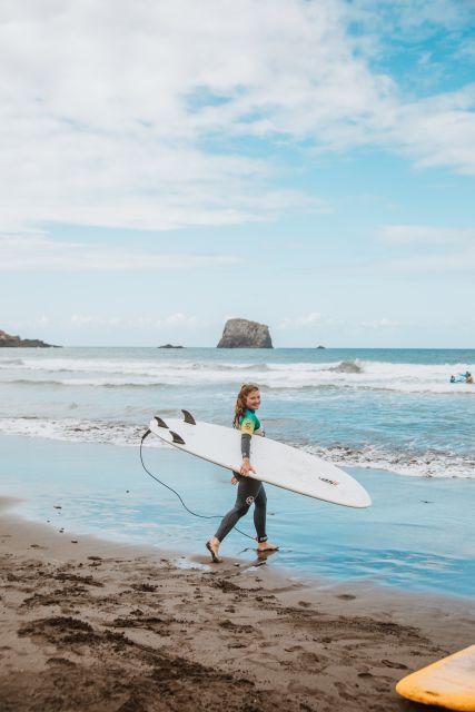 Surf lesson in Madeira - What the 1.5 to 2-hour lesson feels like