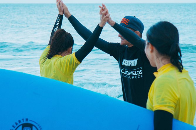 Surf Lesson on Praia de Carcavelos - The first ten minutes on the sand