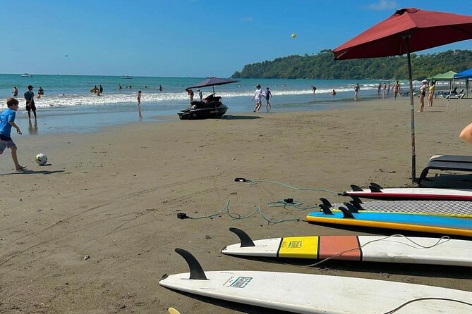 Surf lessons at Manuel Antonio Beach - Moving from assisted starts to your own waves