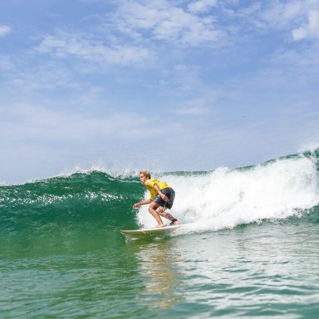Surf lessons: in Arpoador in Ipanema. - Timing, meeting point, and weather plans