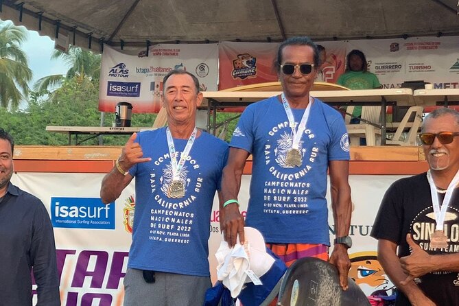 Surf Lessons in CABO with Mexico Surf Champ! - Meeting at Costa Azul in San Jose del Cabo