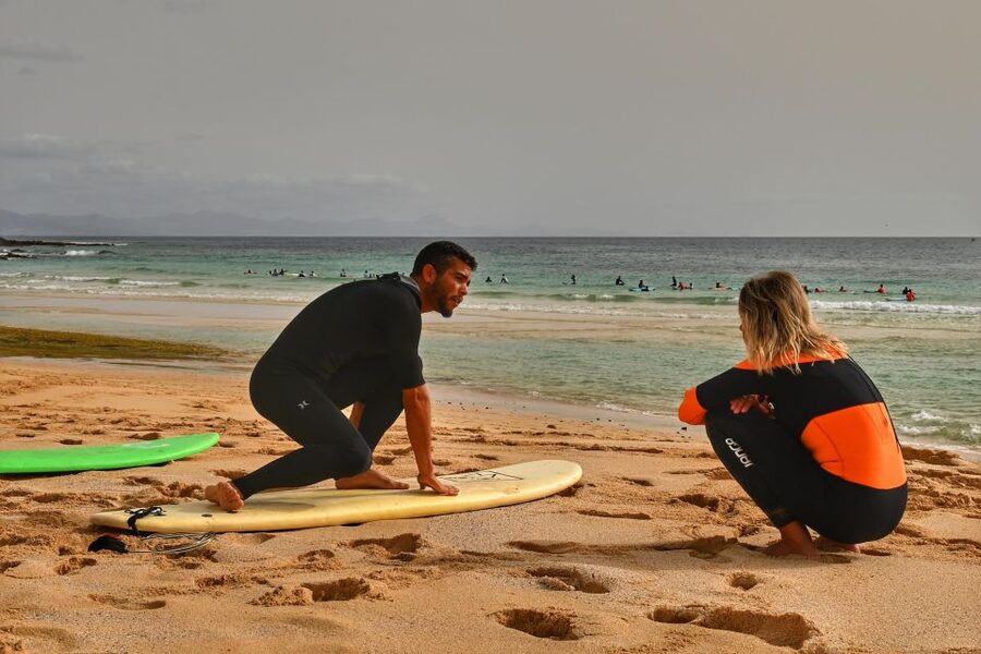 Surf Lessons | Learn to surf in Fuerteventura - What happens during the three-hour session