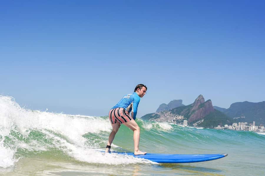 Surf lessons with local instructors in Copacabana/ipanema! - Safety, sea skills, and the return to shore