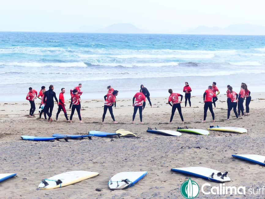 Surfing in Famara: 2 hours of pure excitement and nature - Key points to know before booking