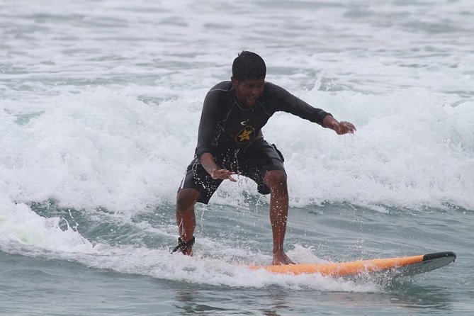 Surfing in Weligama - Why Weligama Bay suits first-time surfers
