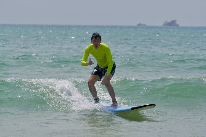 Surfing Lesson in Phuket - The first 20 minutes on the sand
