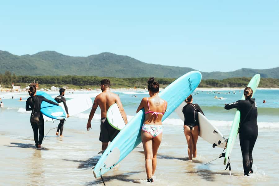Surfing Lesson with Sea Wolf - Key points to know before you paddle out