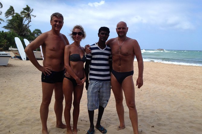 Surfing lessons - Learning to surf at Salie Sud