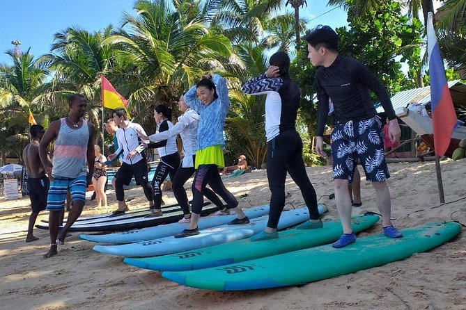 Surfing lessons - What happens during the two hours