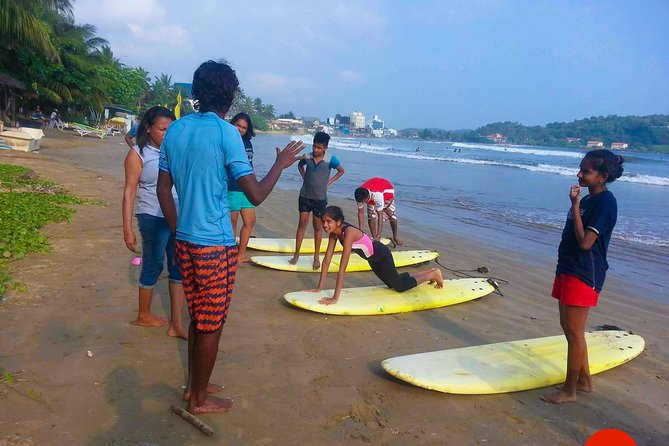 Surfing Lessons at Unawatuna - What comes with the board and photos