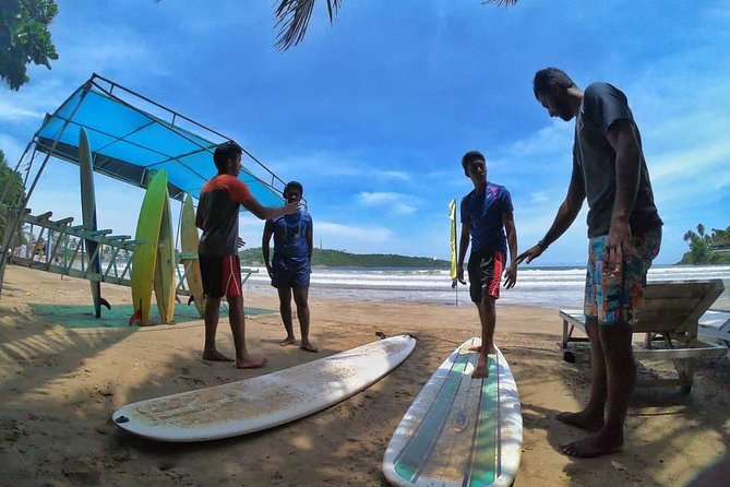 Surfing Lessons at Unawatuna - The small details that make the lesson useful
