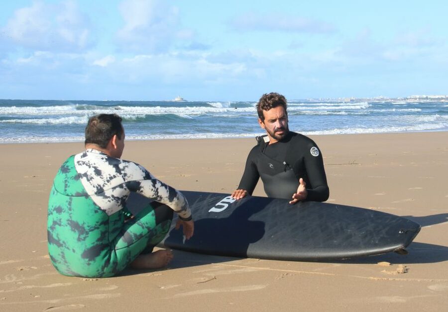 Surfing: Lessons & Guiding - The atmosphere: focused, friendly, and not overly formal