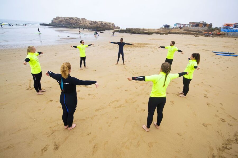Taghazout: Beginner Surf Course with Free Session & Lunch - Transport from your accommodation