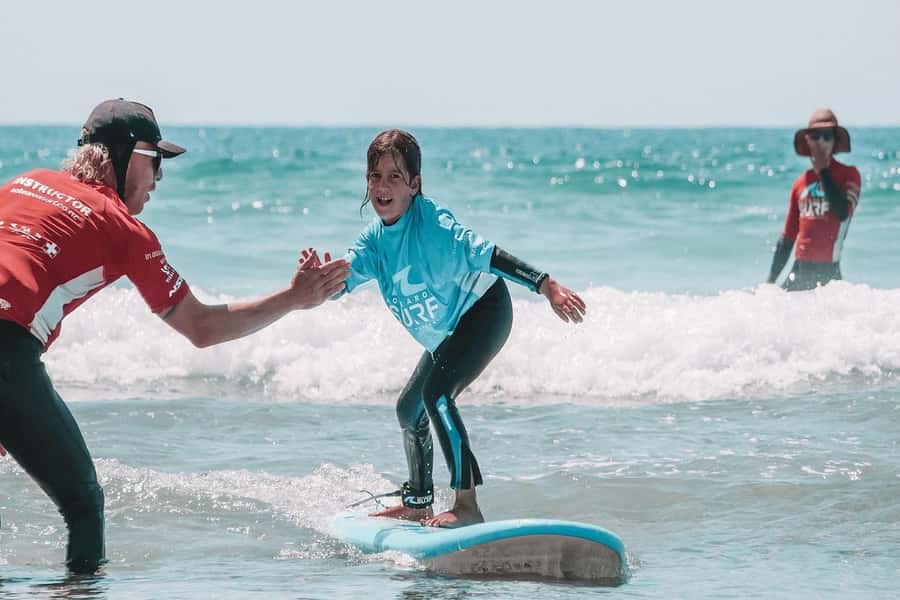 Tel Aviv: Professional Surfing Lessons at Beach Club TLV - A one-hour introduction to Tel Aviv surfing
