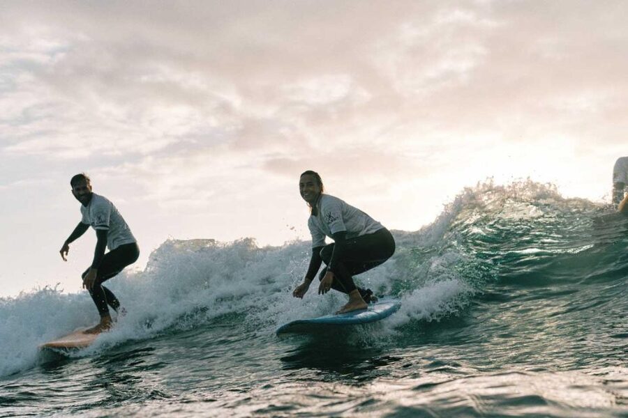 Tenerife: Surfboard and Surf equipment Rental - Lockers, changing needs, and beach convenience