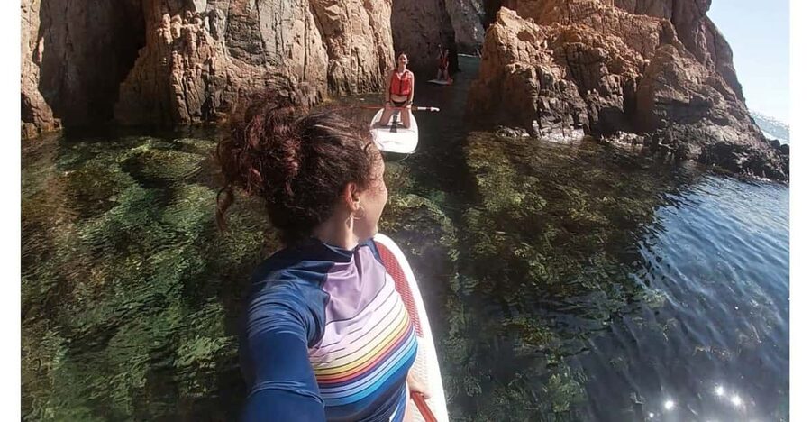 Tossa de Mar: Guided Route in Paddle Surfing&Coves and Caves - A useful stop for photos and snorkeling
