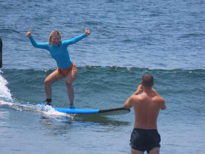 Uluwatu: Beginner & Intermediate Surf Lesson with Equipment - Close instruction makes a real difference
