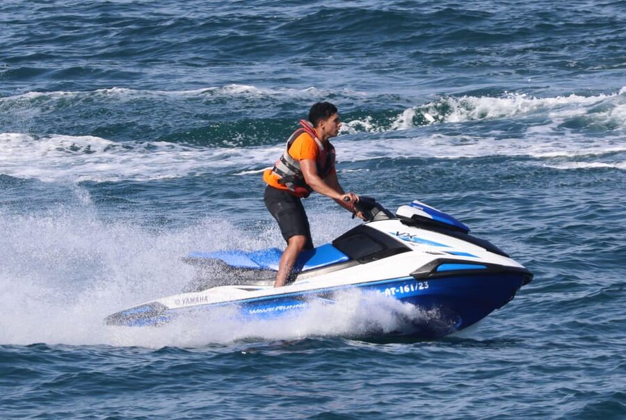 Valencia: Excursión en Moto de Agua + Paddle Surf - Key points before you book
