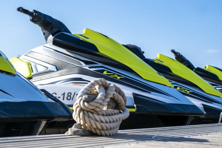 Valencia: Jet Ski Tour + Paddle Surf + Photos + Free drink - Learning the jet ski before opening the throttle