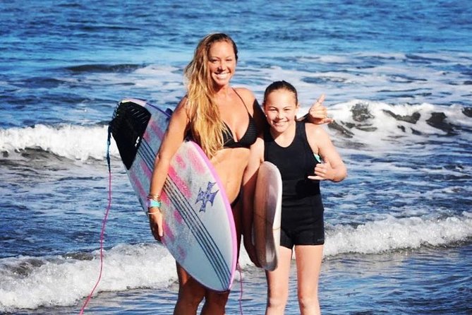 Waves Hawaii Surf School in Kihei Maui - Learning to surf beside Kalama Park